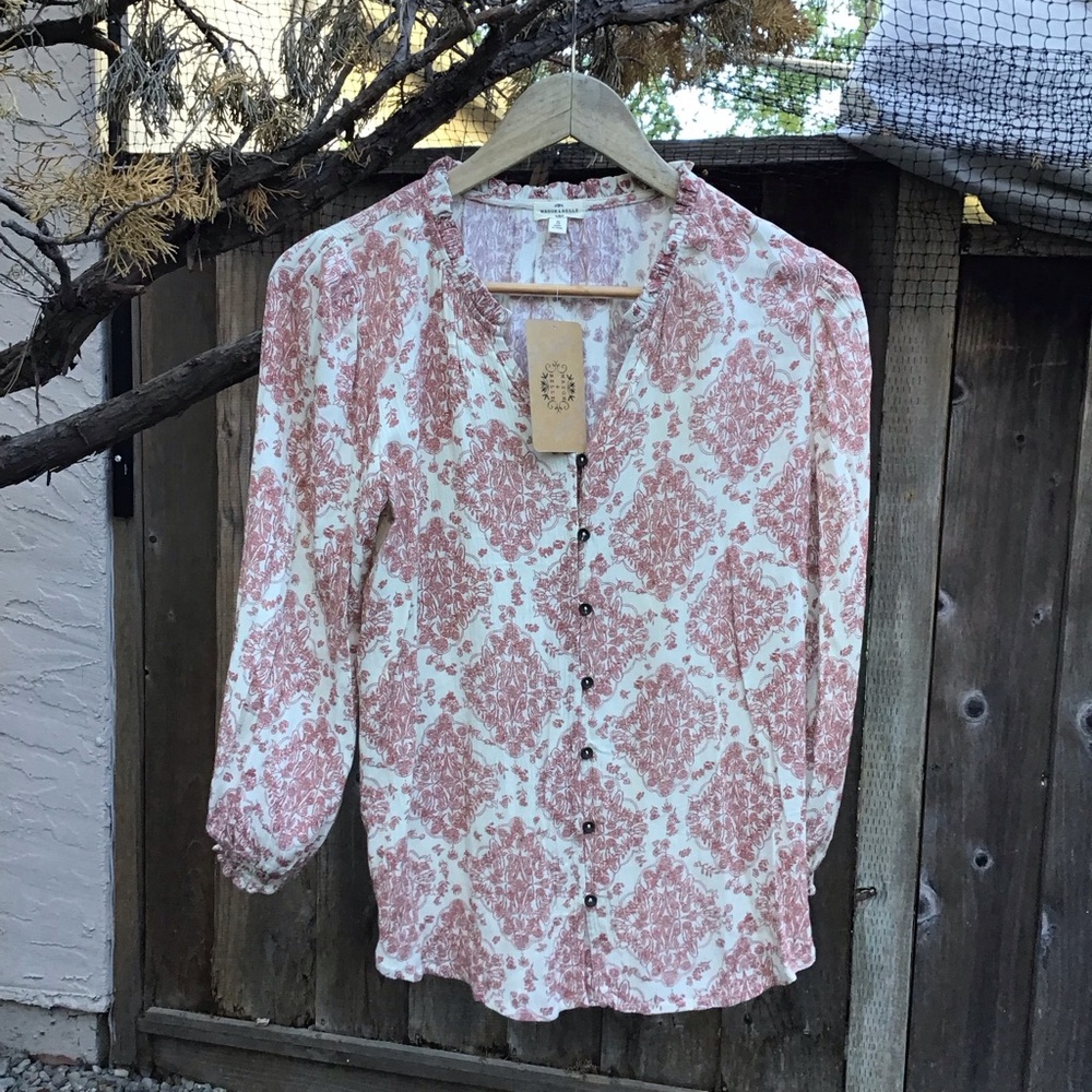 Maison & Belle Women’s Button Blouse Small Red White Floral Print Long Sleeve